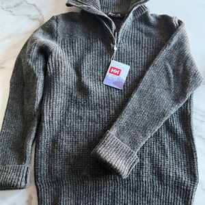 Helly Hansen Gray Zip Up Sweater with Ribbed Knit